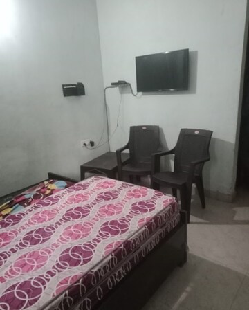 Bedroom in 1 BHK Villa at Aliganj – for Rent