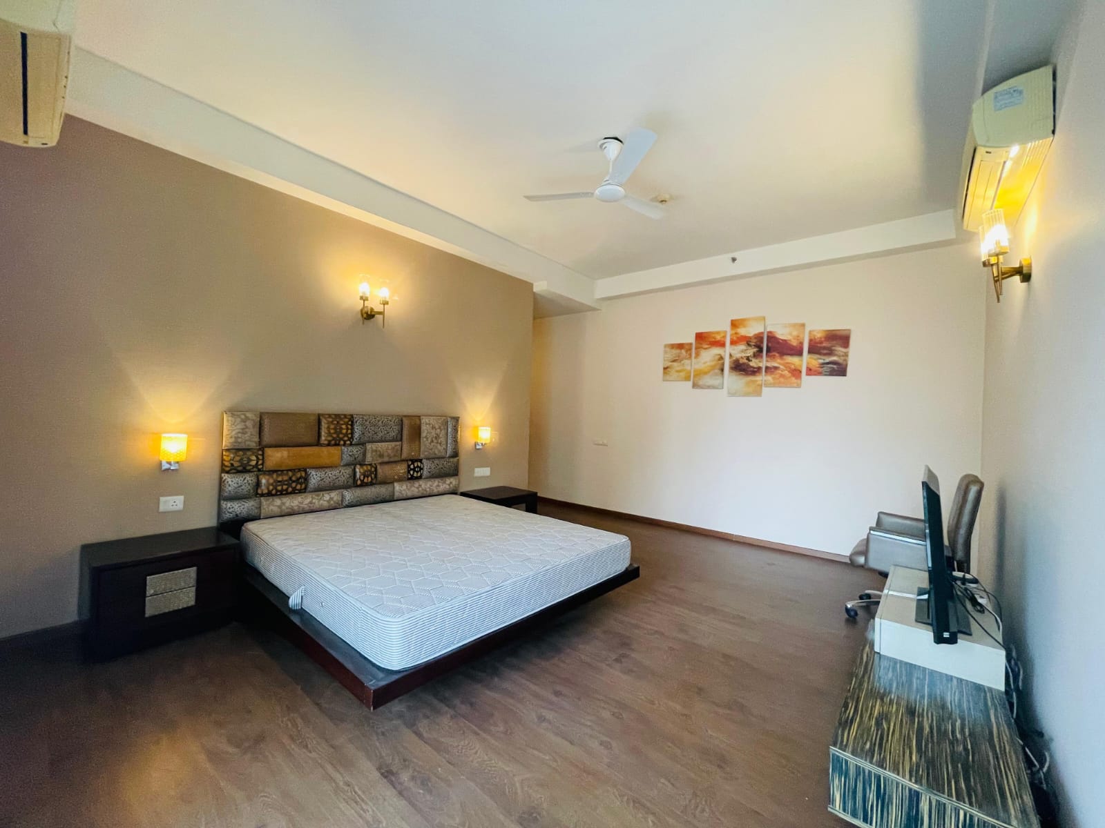 3 BHK + Servant Room Apartment For Sale in Ireo Skyon