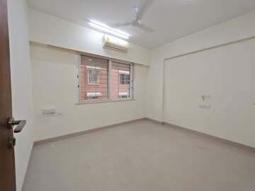 Room in 3 BHK Apartment at Tridhaatu Lakshmi Vani, Chembur – for Rent