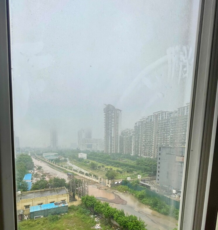 Swimming Pool, emaar-emerald-estate 3 Bedroom 1395 Sq.Ft. Apartment In Sector 65 Gurgaon 8730919