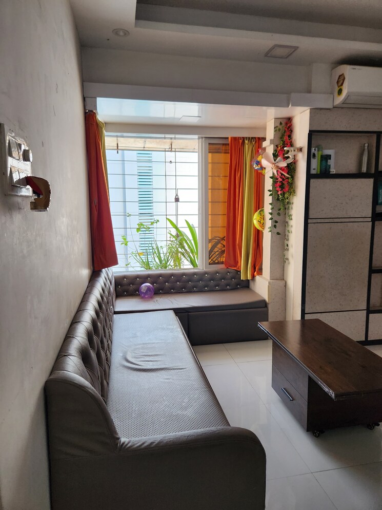 Bedroom, vrslyzonn-neelambari 1 Bedroom 500 Sq.Ft. Apartment In Vartak Nagar Thane 8730977
