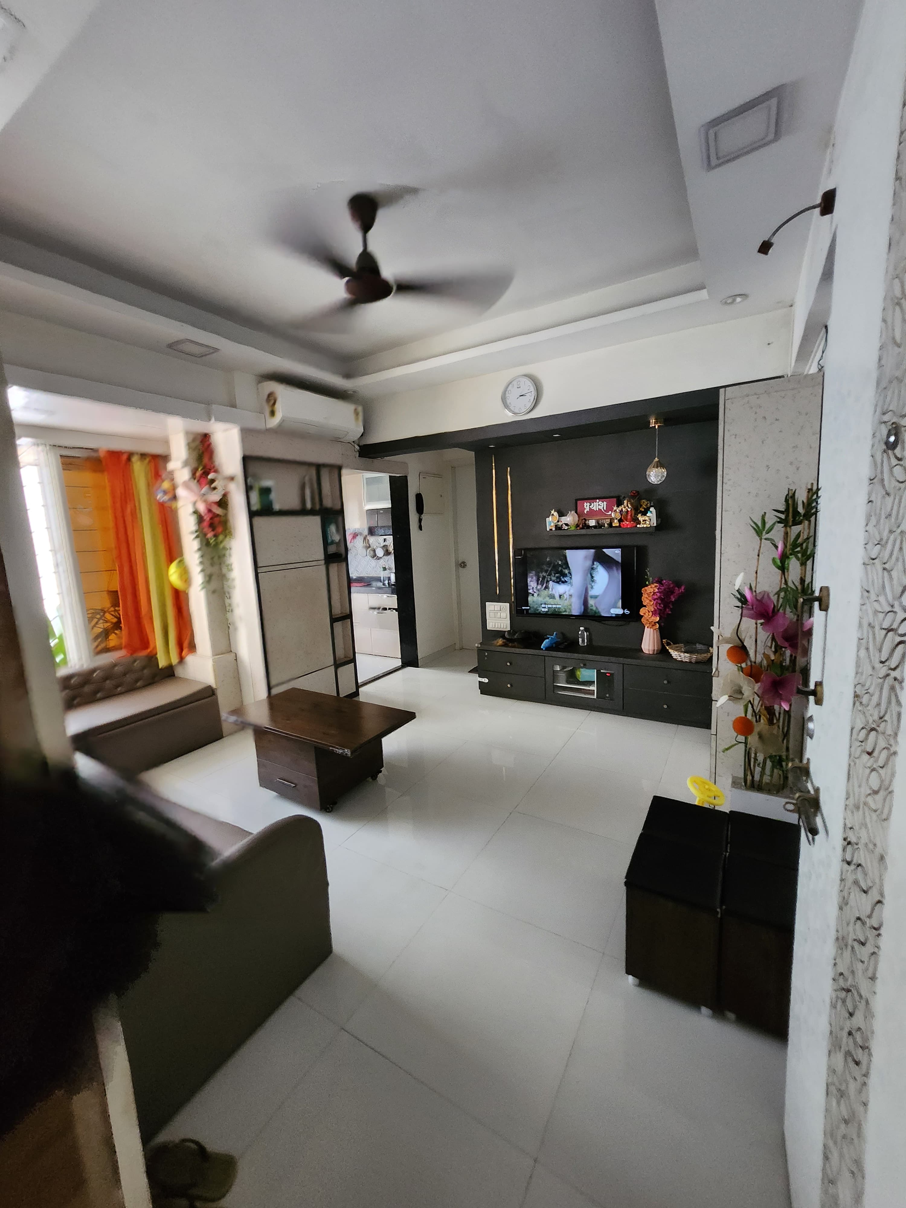 1 BHK + Pooja Room Apartment For Rent in VRSLyzonn Neelambari