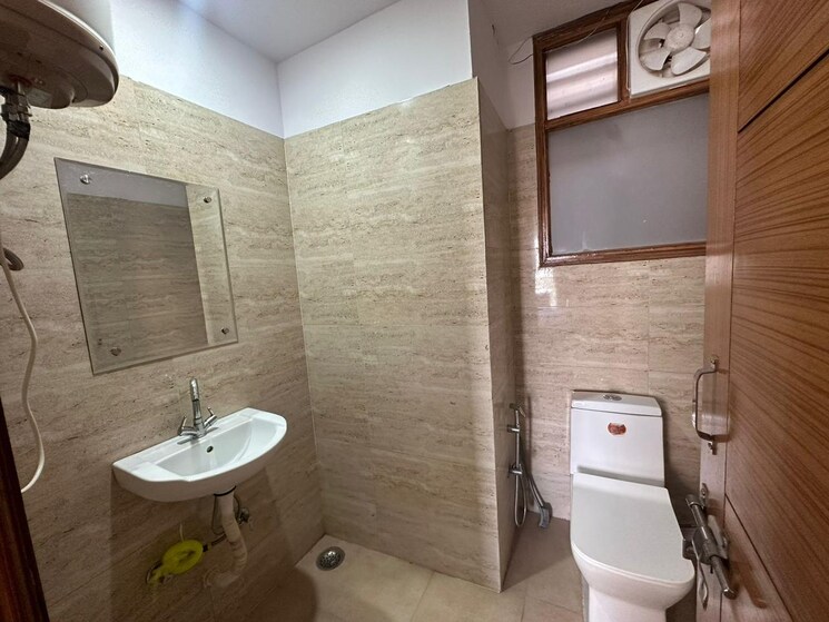 Bathroom, eros-wembley-estate 3 Bedroom 1376 Sq.Ft. Apartment In Sector 50 Gurgaon 8730991
