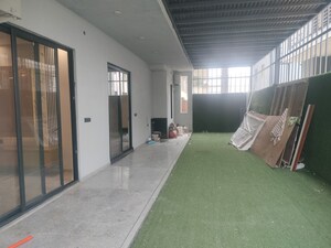 Building Lobby in 2 BHK Builder Floor at Suncity Vatsal Valley, Gwal Pahari – for Sale