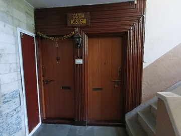 Furnished Amenities in 2 BHK Apartment at Kalpataru Paramount, Kapur Bawdi – for Rent
