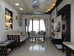 Living Room in 3 BHK Apartment at Rajshree Daisy, Chembur – for Sale