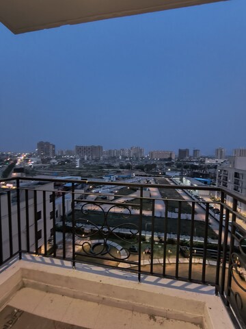 2 BHK Apartment For Rent in Signature The Millennia 2, Sector 37d