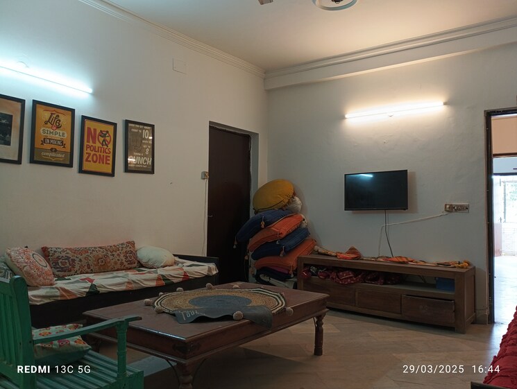 Living Room, saket 3 Bedroom 1850 Sq.Ft. Builder Floor In Saket Delhi 8731138