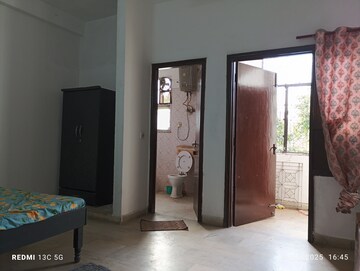 Bedroom in 3 BHK Builder Floor at Saket – for Rent
