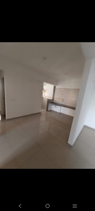 Room in 3 BHK Apartment at Goyal Orchid Valley, Shela – for Rent