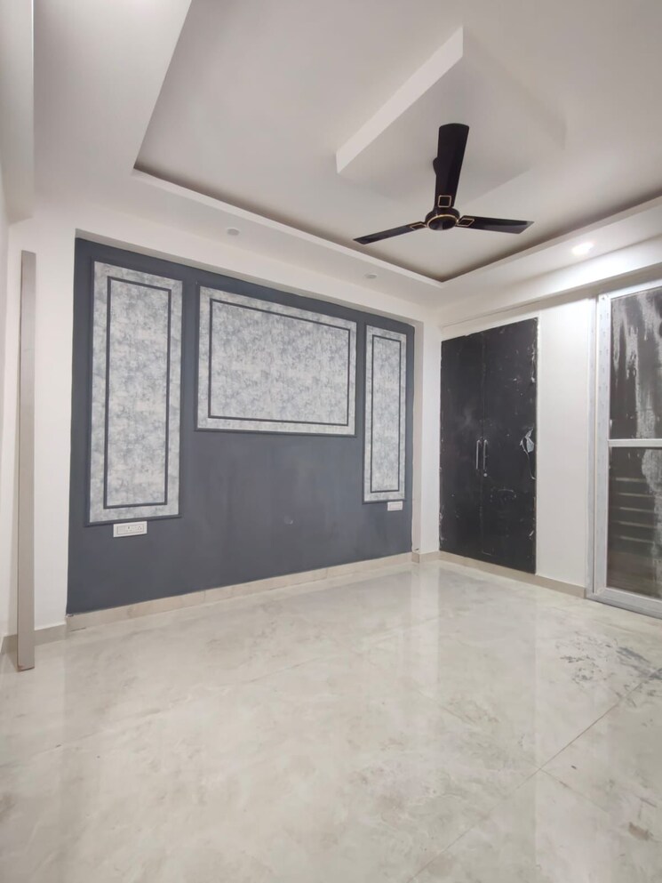 Room, sector 46 2 Bedroom 1600 Sq.Ft. Builder Floor In Sector 46 Gurgaon 8731181