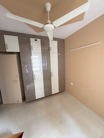 Room in 2 BHK Apartment at Signature The Millennia 2, Sector 37d – for Rent