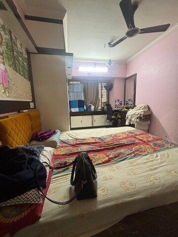 Bedroom in 3 BHK Apartment at Shree Sai Sapphire I, Powai – for Rent