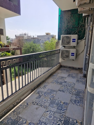 Balcony in 3 BHK Builder Floor at Sector 46 – for Rent