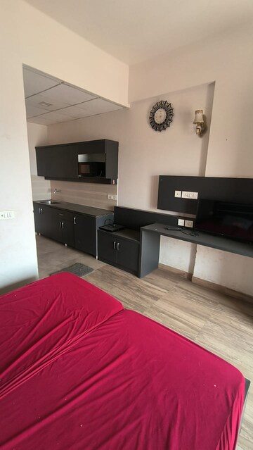 Bedroom in 1 BHK Apartment at Paramount Golfforeste, Zeta I Greater Noida – for Rent