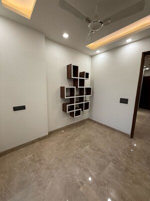 Room in 3 BHK Builder Floor at Fidato Honour Homes, Sector 89 – for Sale