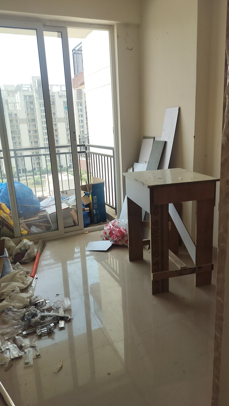 Kitchen, rof-aalayas-phase-2 3 Bedroom 864 Sq.Ft. Apartment In Sector 102 Gurgaon 8731274
