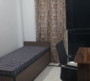  Pg For Rent in South Extension