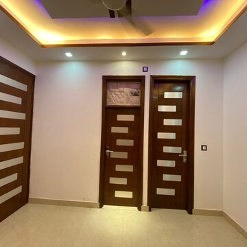 Room in 3 BHK Builder Floor at Chattarpur – for Sale