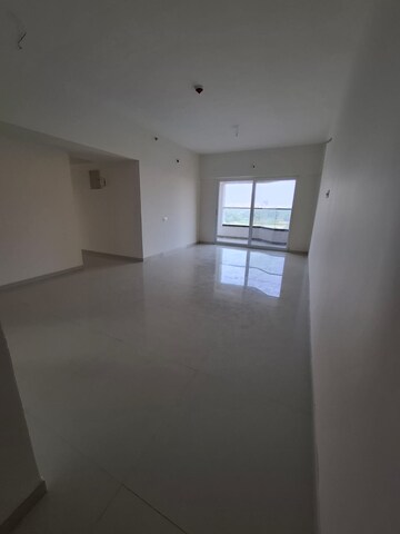 Room in 3 BHK Apartment at Paranjape Schemes Yuthika, Baner – for Rent