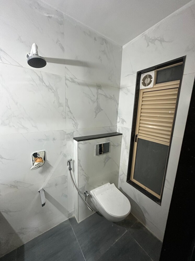 Bathroom, pratik-paradise 2 Bedroom 556 Sq.Ft. Apartment In Datar Colony Mumbai 8731362