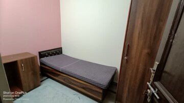 Bedroom in  Pg at South Extension – for Rent