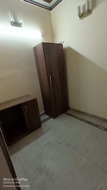 Room in  Pg at South Extension – for Rent