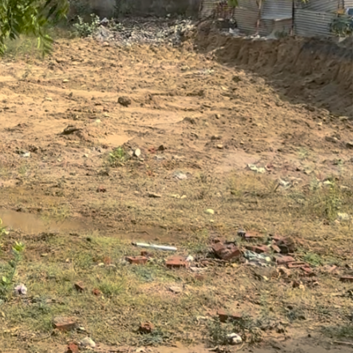 Plot For Sale in Sushant Lok 3