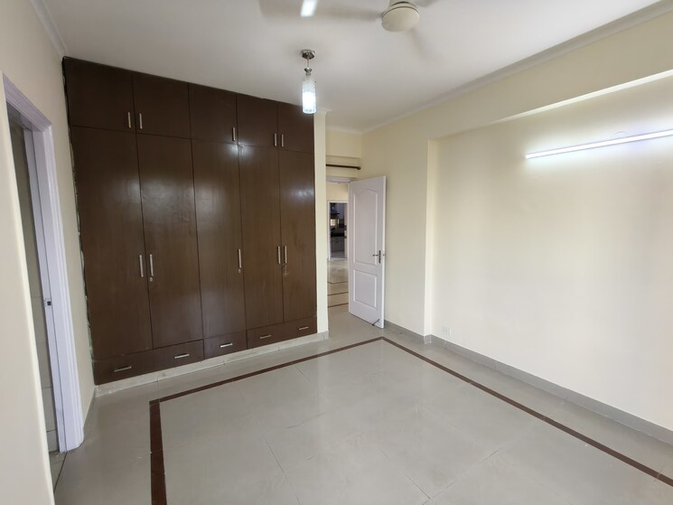 Room, orchid-petals 3 Bedroom 2061 Sq.Ft. Apartment In Sector 49 Gurgaon 8731414