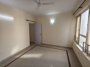 Room in 3 BHK Apartment at Orchid Petals, Sector 49 – for Rent