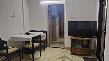 Living Room in 1.5 BHK Apartment at Manav Mandir, Worli – for Rent