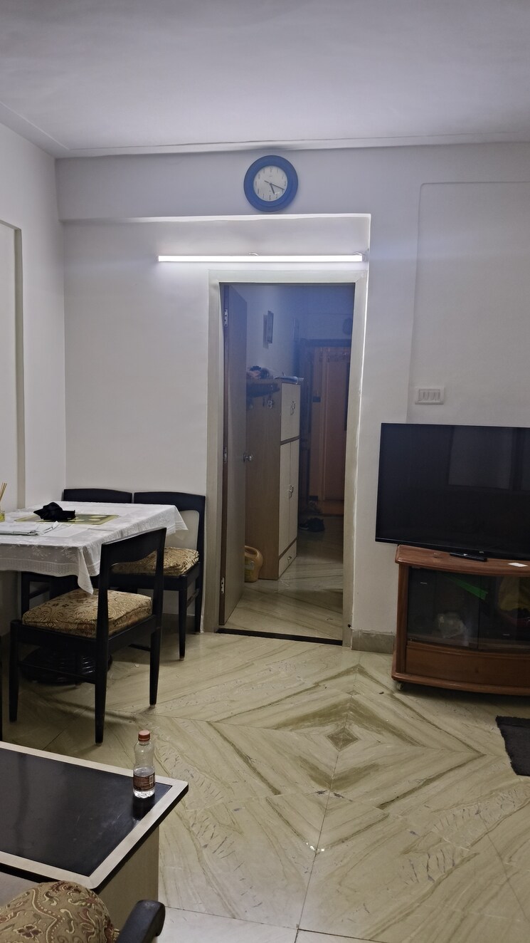 Living Room, manav-mandir 1.5 Bedroom 600 Sq.Ft. Apartment In Worli Mumbai 8731383