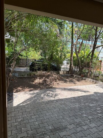 Master Bedroom in 3 BHK Villa at Lunawat 9 Abhimanshri, Aundh – for Rent