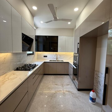 Kitchen in 4 BHK Builder Floor at Ireo City Plots, Sector 60 – for Sale