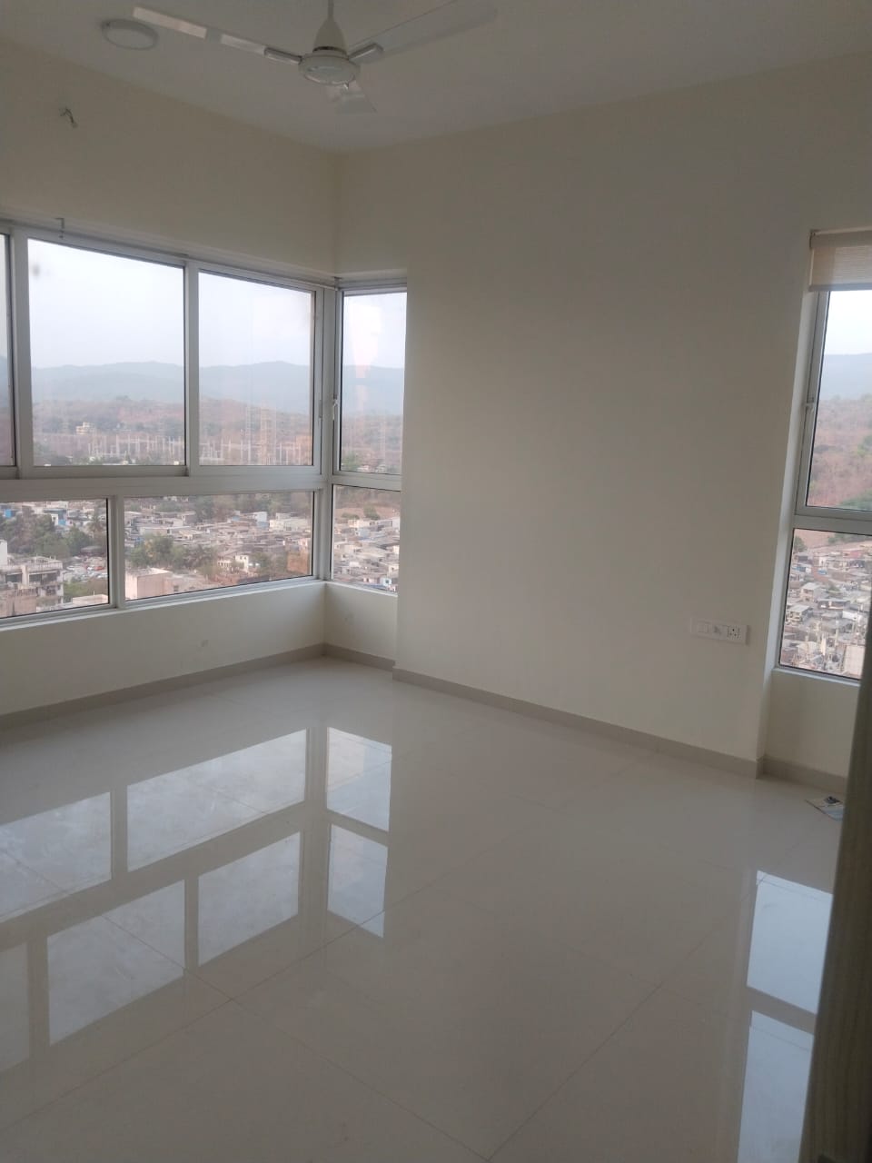 3 BHK Apartment For Sale in Oberoi Sky City