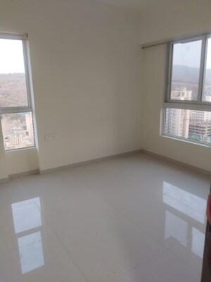 Room in 3 BHK Apartment at Oberoi Sky City, Borivali East – for Sale