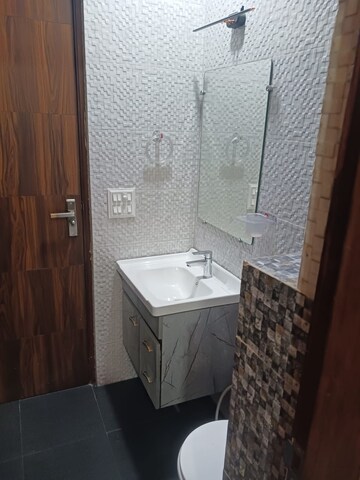 Bathroom in 4 BHK Builder Floor at Ansal Sushant Lok I, Sector 43 – for Rent