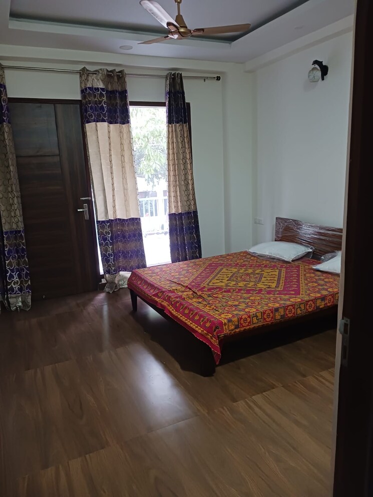 Bedroom, ansal-sushant-lok-i 4 Bedroom 300 Sq.Yd. Builder Floor In Sector 43 Gurgaon 8731392