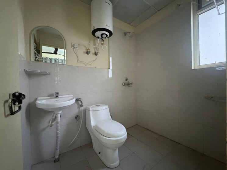 Bathroom, pyramid-fusion-homes 2 Bedroom 680 Sq.Ft. Apartment In Sector 70a Gurgaon 8731420