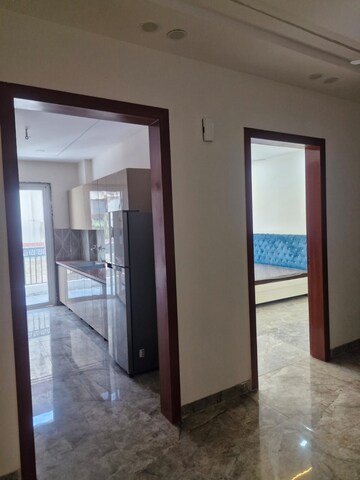Room in 3.5 BHK Builder Floor at Ansal Sushant Lok I, Sector 43 – for Rent