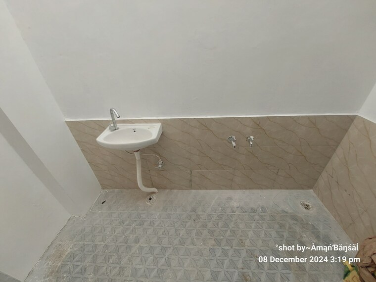 Bathroom, rai-enclave 2 Bedroom 850 Sq.Ft. Independent House In Deva Road Lucknow 8731407