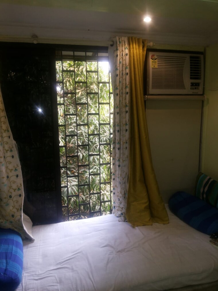 Room, sky-view-chs-andheri 1 Bedroom 475 Sq.Ft. Apartment In Andheri East Mumbai 8731417
