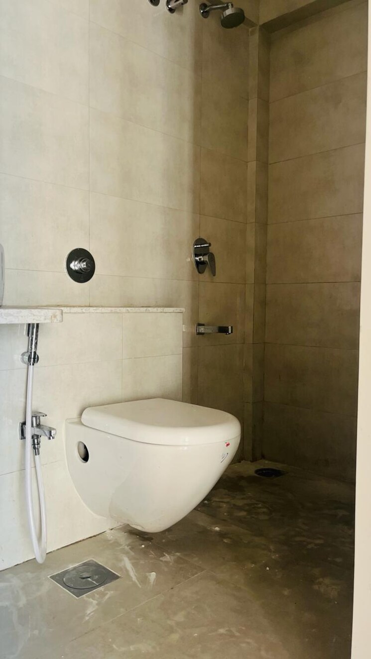 Attached Bathroom, sugee-atharva 2 Bedroom 470 Sq.Ft. Apartment In Prabhadevi Mumbai 8731469