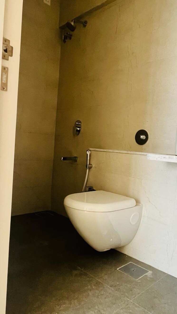 Bathroom, sugee-atharva 2 Bedroom 470 Sq.Ft. Apartment In Prabhadevi Mumbai 8731469