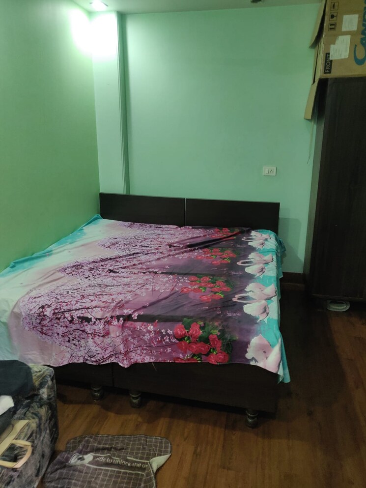 Bedroom, lajpat nagar ii 1 RK 450 Sq.Ft. Builder Floor In Lajpat Nagar ii Delhi 8731423