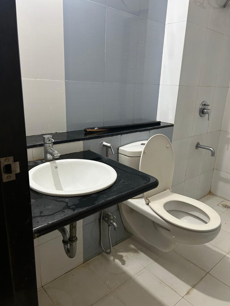 Bathroom, shree-sankalp-the-legend 1 Bedroom 550 Sq.Ft. Apartment In Hinjewadi Pune 8731449