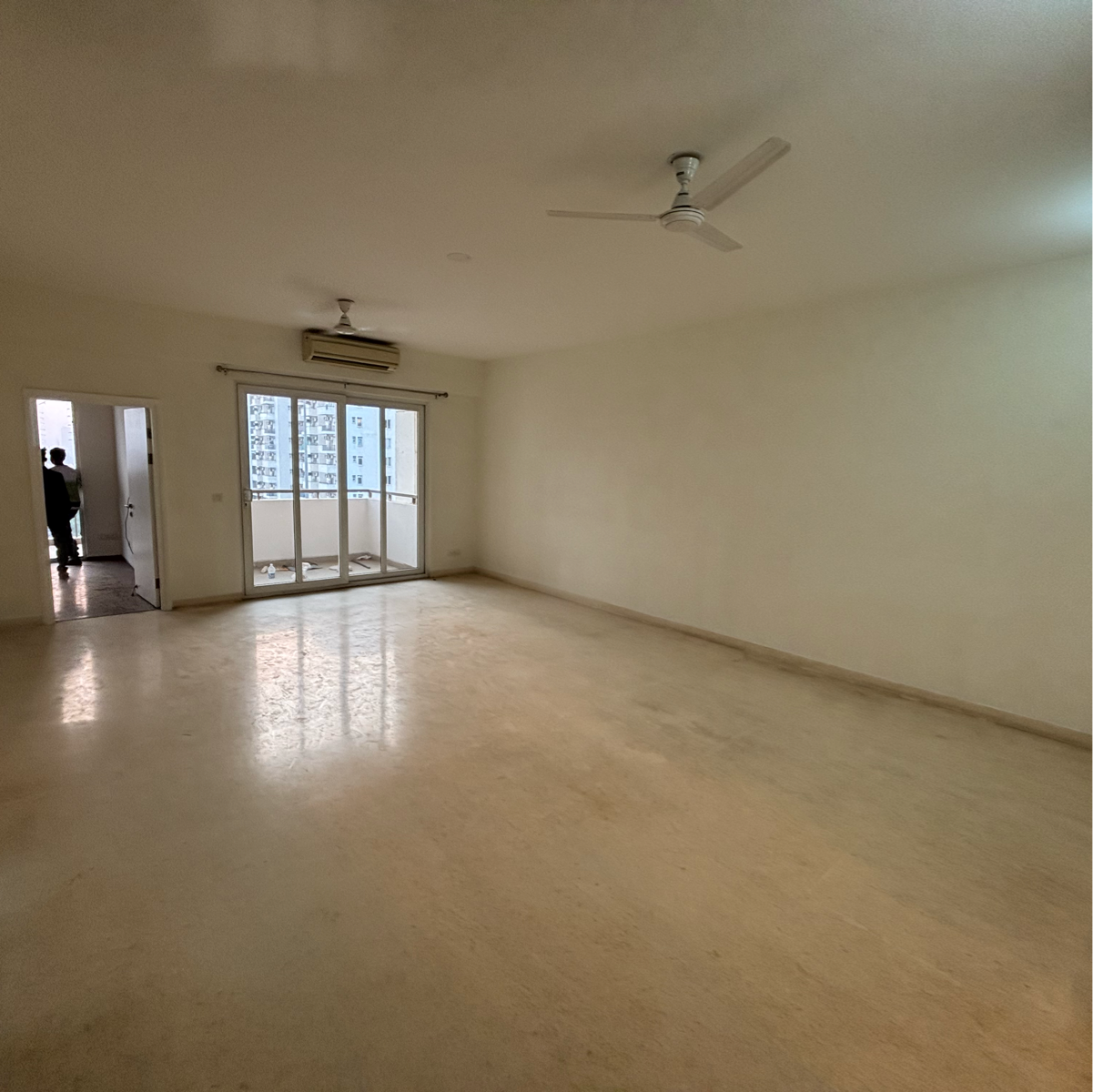 2.5 BHK + Study Room Apartment For Rent in BPTP Park Prime