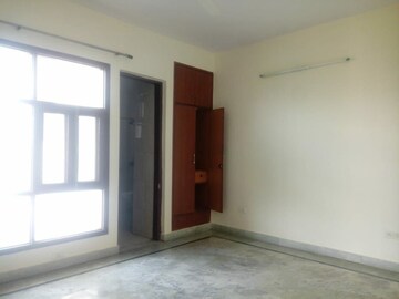 3 BHK Builder Floor For Rent in Sector 46