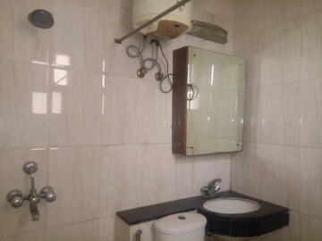 Bathroom in 3 BHK Builder Floor at Sector 46 – for Rent