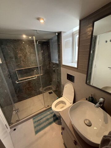 Bathroom in 2 BHK Apartment at Cumballa Crest, Cumbala Hill – for Rent